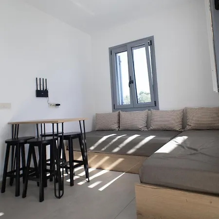 Kotinos Luxury Apart-hotel Skyros