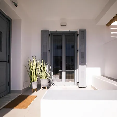 Kotinos Luxury Apart-hotel Skyros