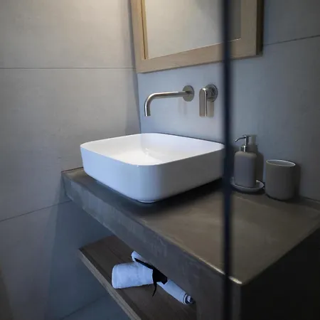 Kotinos Luxury Skyros