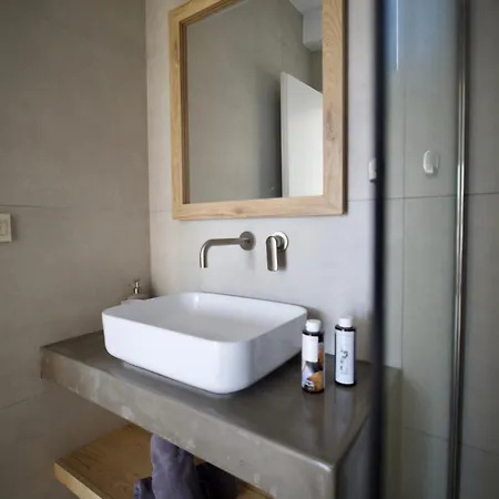 Kotinos Luxury Aparthotel Skyros